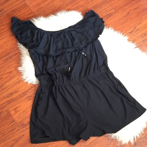 Young Usa Pants - YOUNG USA Boutique fringe shoulder Black Fitted  NWT Romper